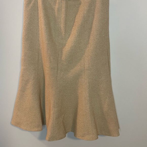 Banana Republic Retro Camel Wool skirt fit and flare women’s size 6 - Picture 2 of 7